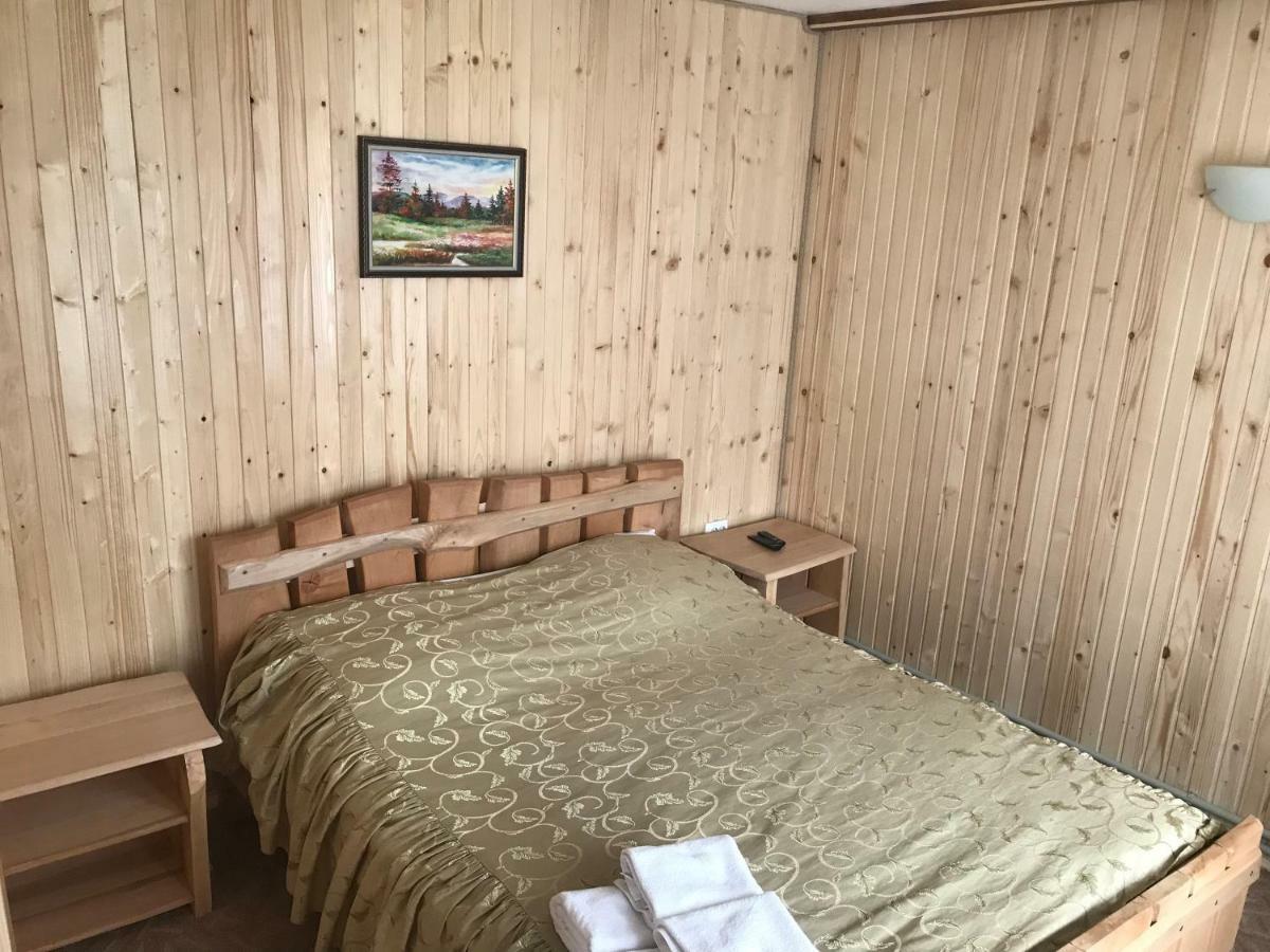 Guest House Zatishniy Dvir 亚列姆切 外观 照片